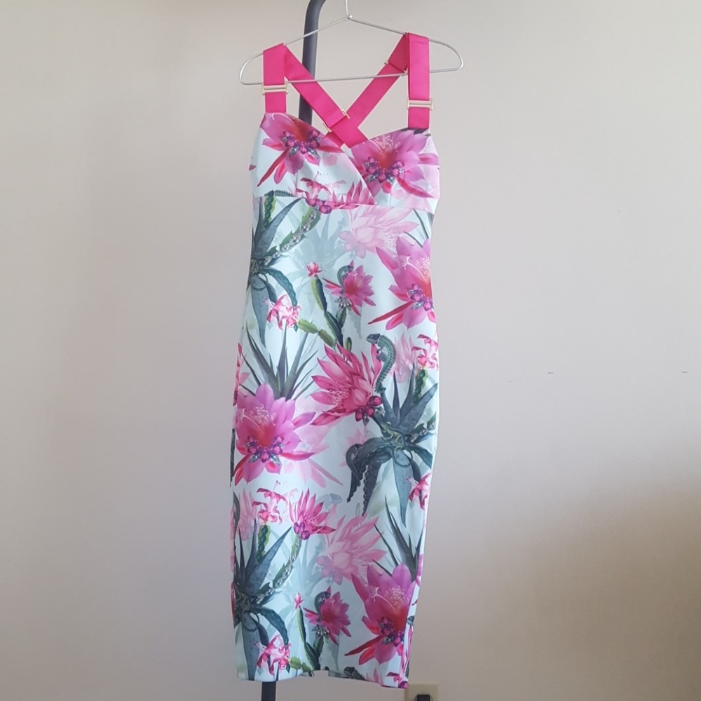 Ted Baker buckle floral dress sz 2 (US size 6)